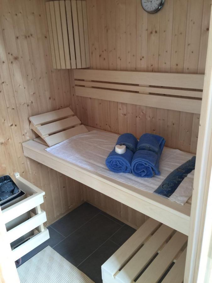 Reethaus Seeadler mit Sauna, Terrasse, Garten Glowe Exterior foto